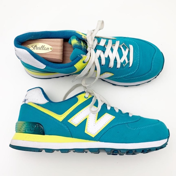 New Balance Shoes - New Balance Womens Sneakers WL574 APT Sz 9